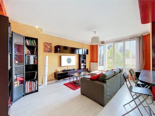 Appartement à vendre 144 315 € 4 pièces 3 chambres 67,5 m² Étage 3/4 Centre Brest 29200