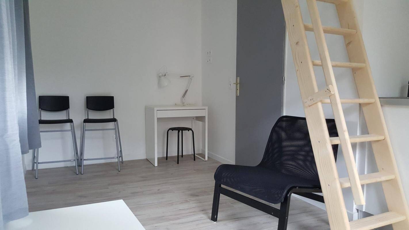 Appartement 1 pièce 15 m² · à Saint-Dié-des-Vosges · 14,5 m² · 352 €/mois