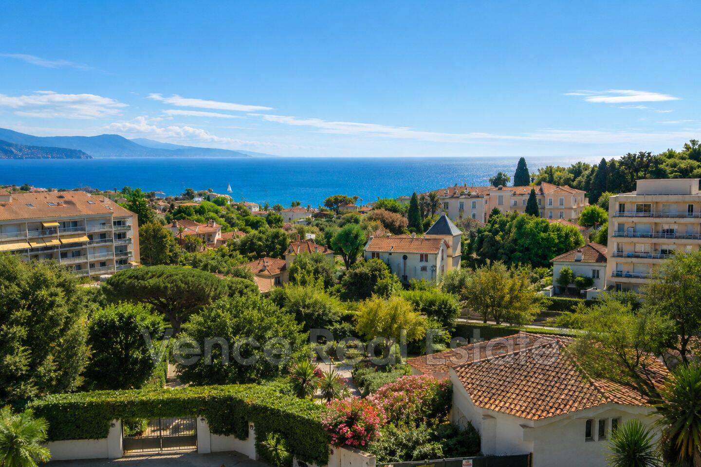 Appartement 3 pièces 102 m² · à Vence · 102 m² · 540 000 €