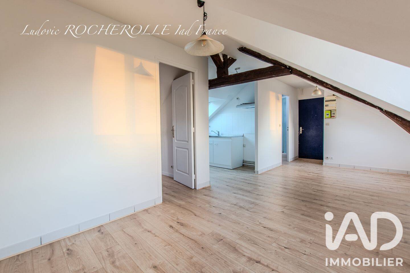 Appartement 2 pièces 27 m² · à Corbeil-Essonnes · 27 m² · 668 €