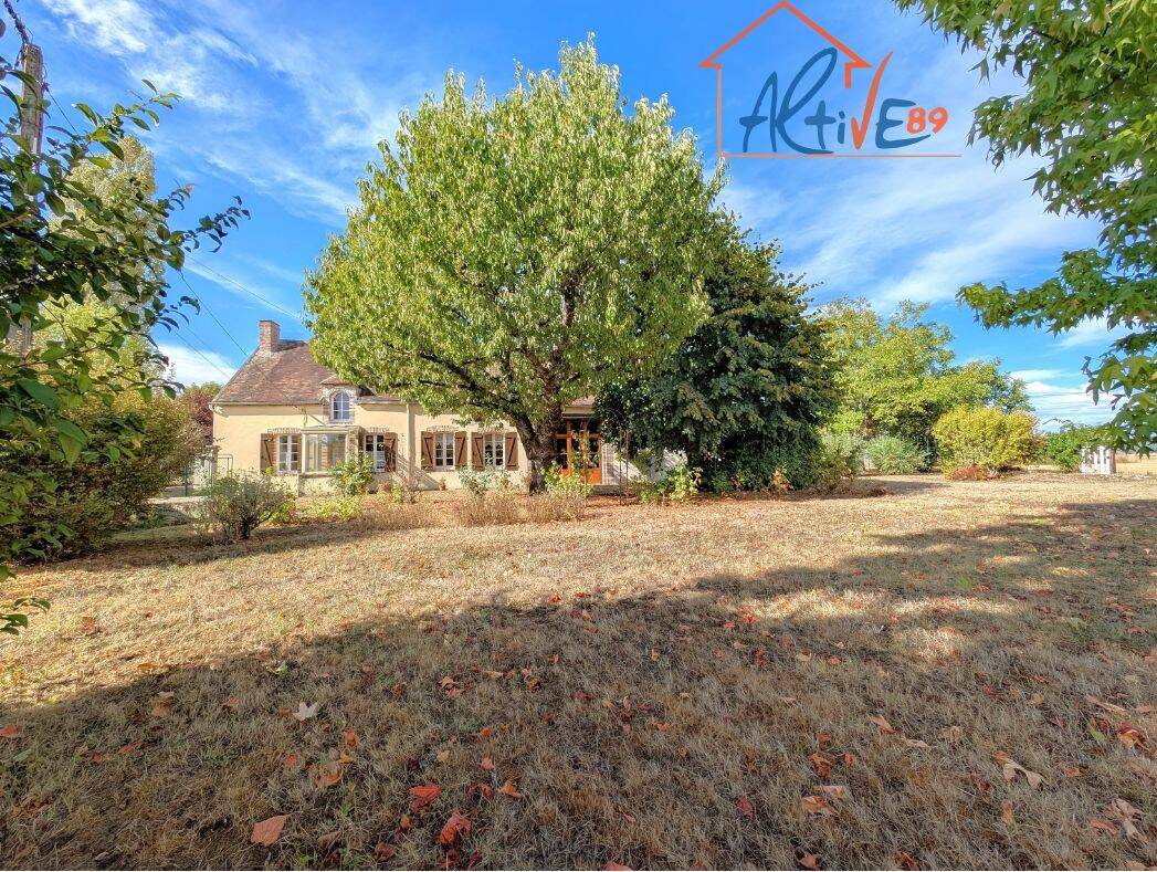Maison 5 pièces 110 m² · à La Celle-Saint-Cyr · 110 m² · 117 500 €