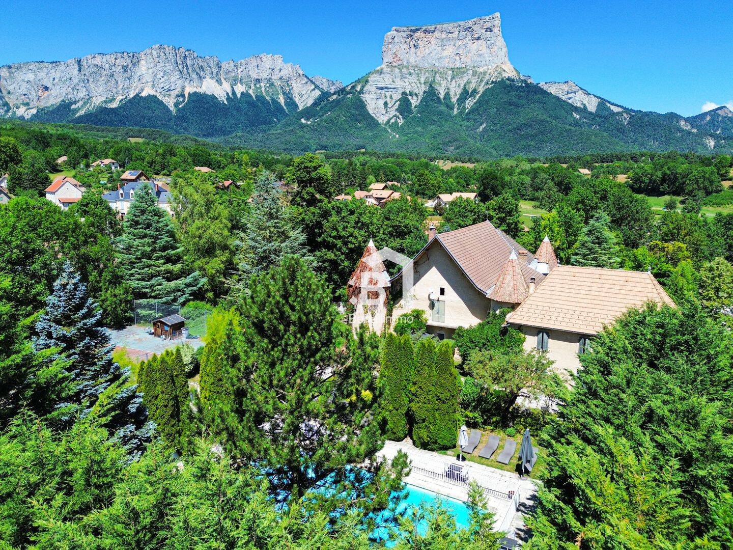 Maison 30 pièces 100 m² · à Chichilianne · 100 m² · 1 190 000 €