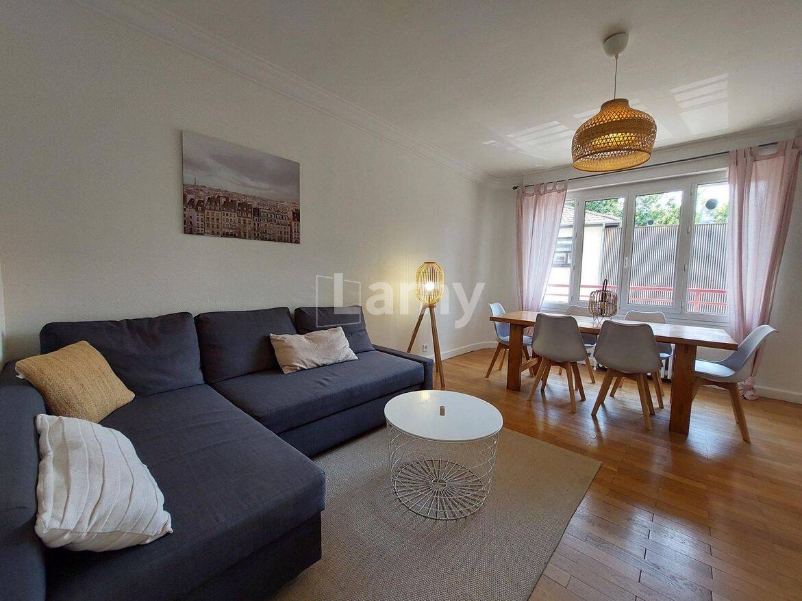 Appartement 3 pièces 71 m² · à Grenoble · 70,6 m² · 990 €