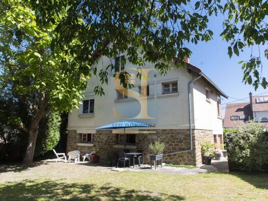 Maison à vendre 389 900 € 5 pièces 3 chambres 111 m² 566 m² de terrain Georges Pitard Sainte-Geneviève-des-Bois 91700
