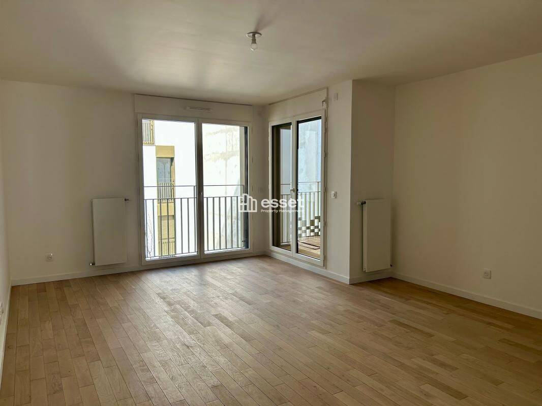 Appartement 4 pièces 81 m² · à Courbevoie · 80,5 m² · 1 990 €
