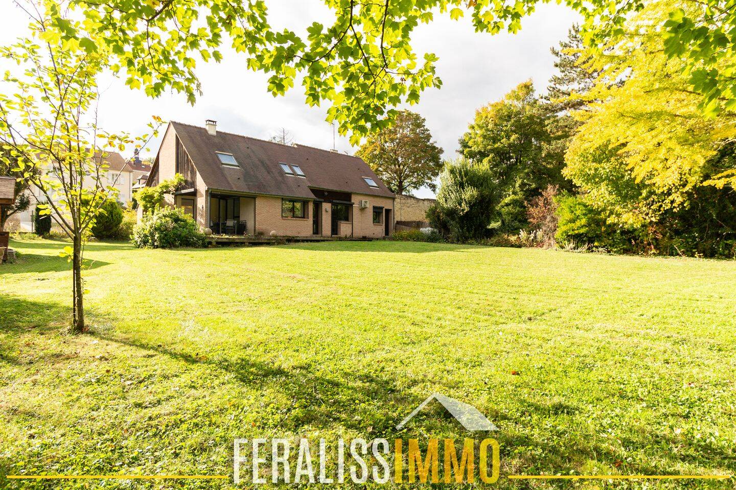 Maison 5 pièces 155 m² · à Jouy-le-Moutier · 155 m² · 549 900 €