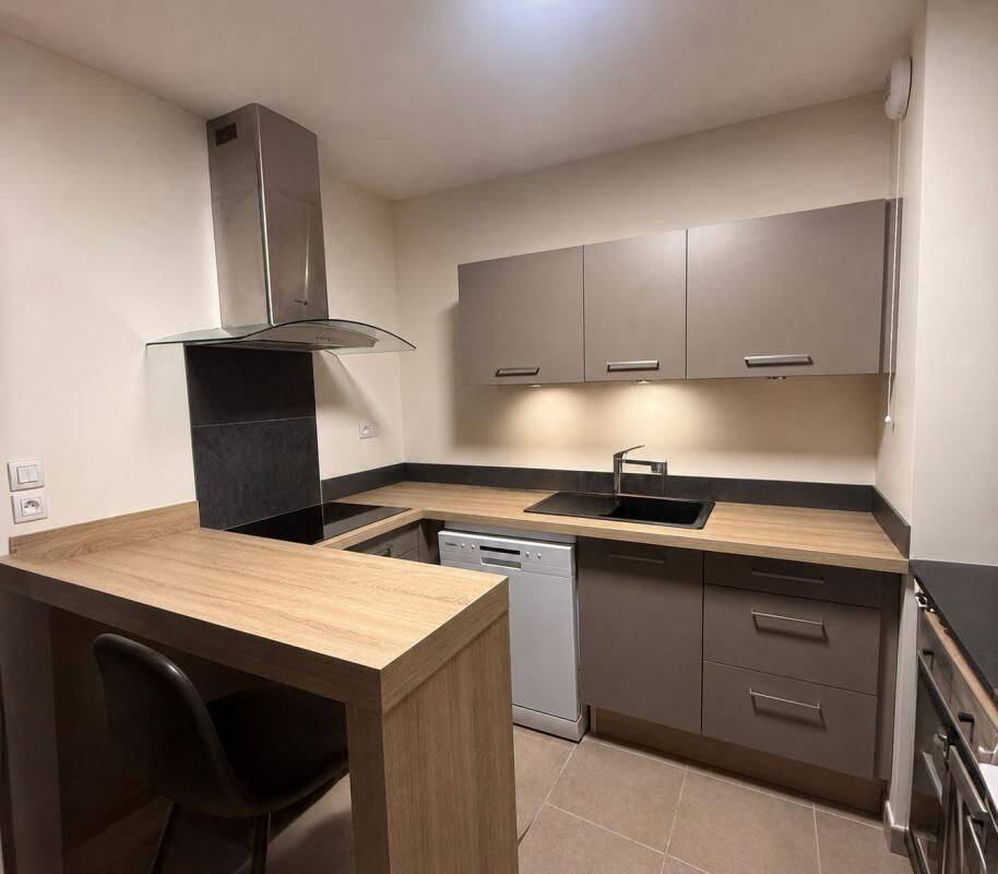 Appartement 1 pièce 46 m² · à Cruseilles · 46 m² · 980 €