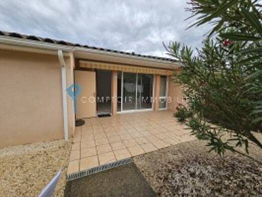 Maison à louer 857 € 3 pièces 2 chambres 60 m² Ruoms 07120