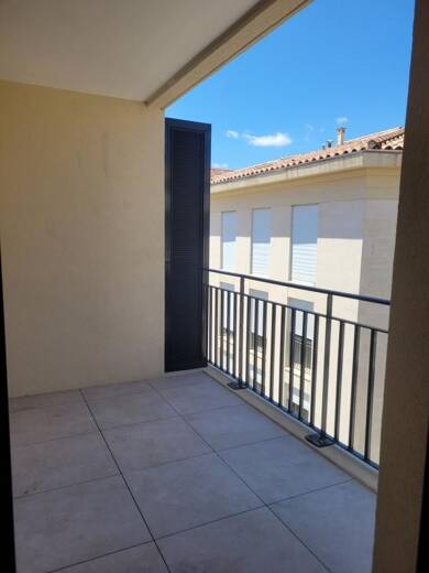 Duplex à louer 708 € 2 pièces 1 chambre 46 m² Dernier étage, Étage 3/3 Arènes Nîmes 30900