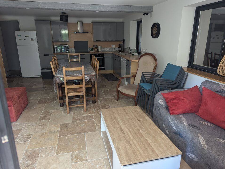 Maison 4 pièces 90 m² · à Tursac · 90 m² · 650 €
