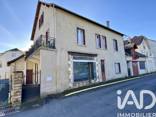 Maison à vendre 147 800 € 9 pièces 5 chambres 180 m² 284 m² de terrain Arnac-Pompadour 19230