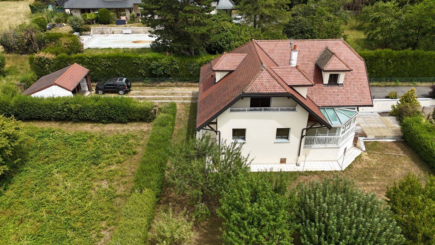 Maison 6 pièces 168 m² · à Menthon-Saint-Bernard · 168 m² · 1 980 000 €