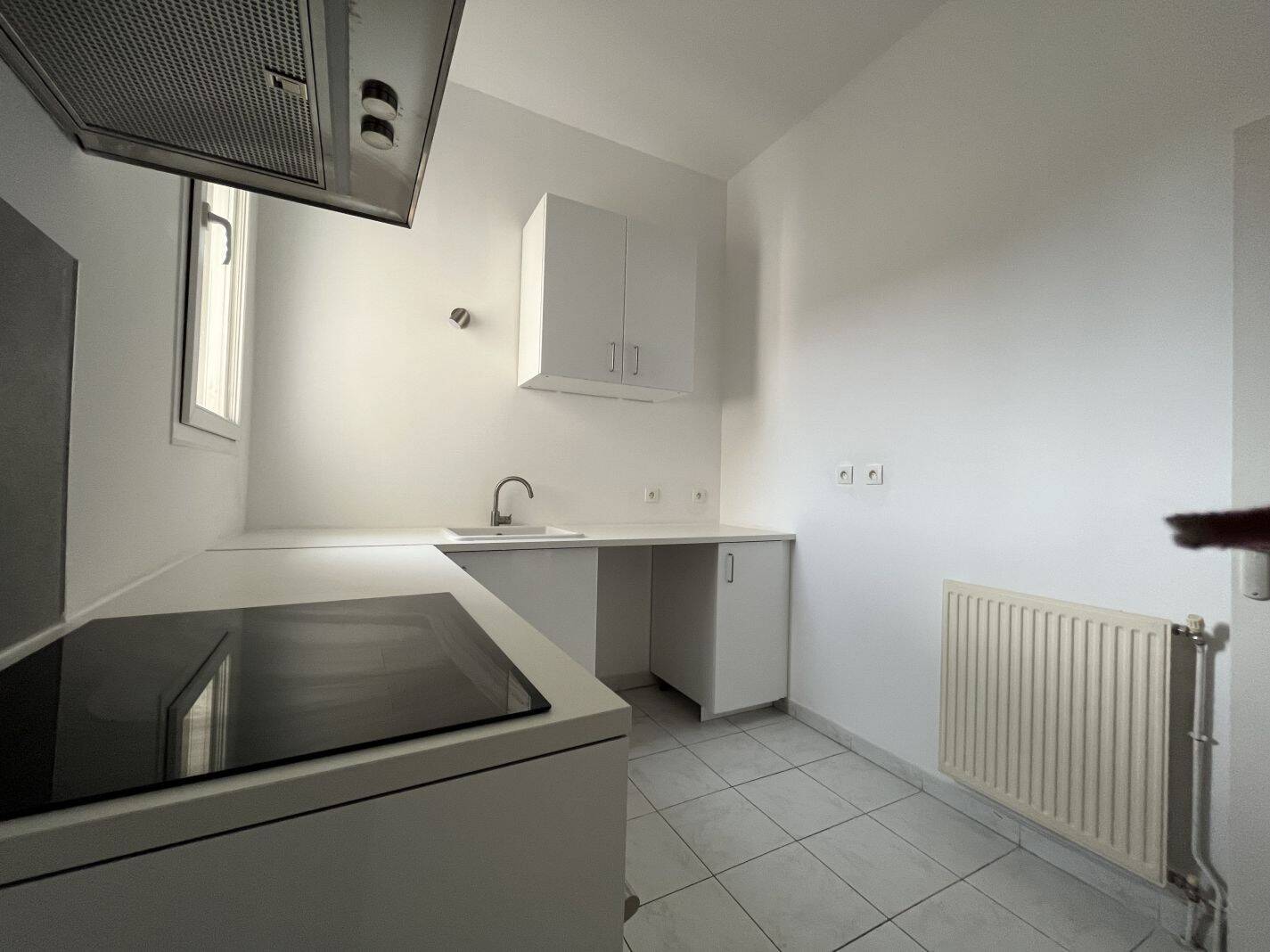 Appartement 3 pièces 97 m² · à Marseille 1er Arrondissement · 97 m² · 1 200 €/mois