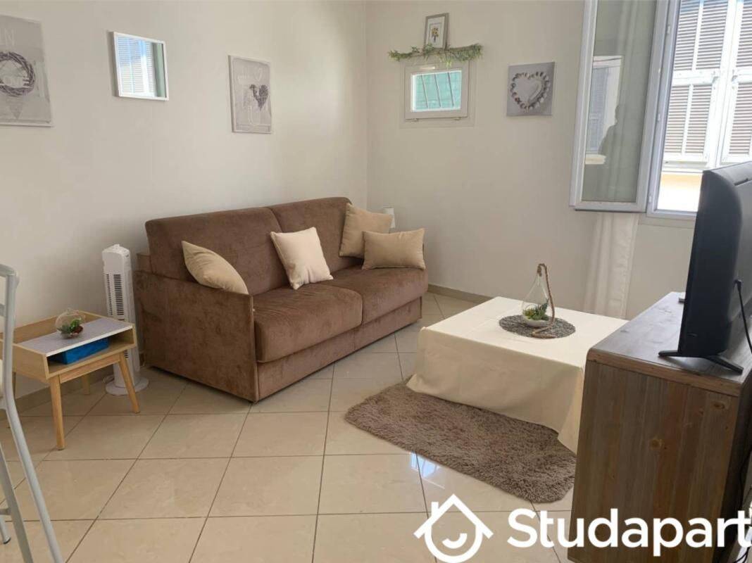 Appartement 1 pièce 25 m² · à Cagnes-sur-Mer · 25 m² · 820 €