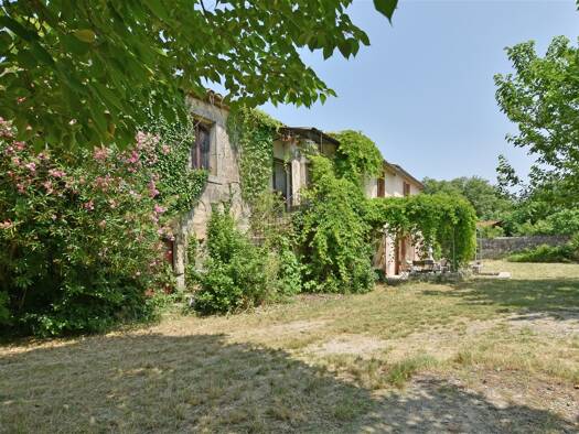 Maison à vendre 549 000 € 9 pièces 5 chambres 285 m² 1 355 m² de terrain Saint-Hilaire-de-Beauvoir 34160