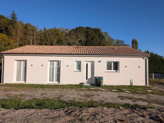 Maison à vendre 249 900 € 5 pièces 4 chambres 112 m² Saint-Yzan-de-Soudiac 33920