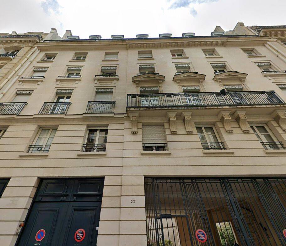 Appartement 3 pièces 76 m² · à Paris 8ème Arrondissement · 76 m² · 2 531 €