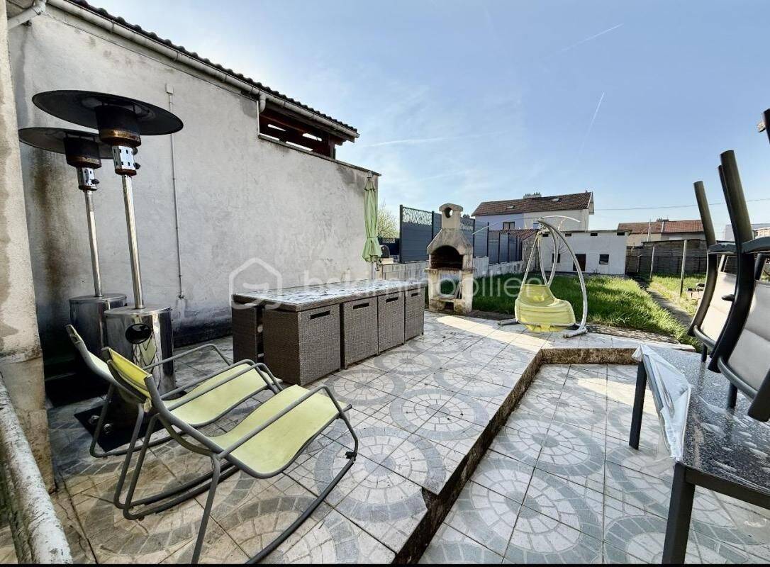 Maison 6 pièces 108 m² · à Haucourt-Moulaine · 108 m² · 125 000 €
