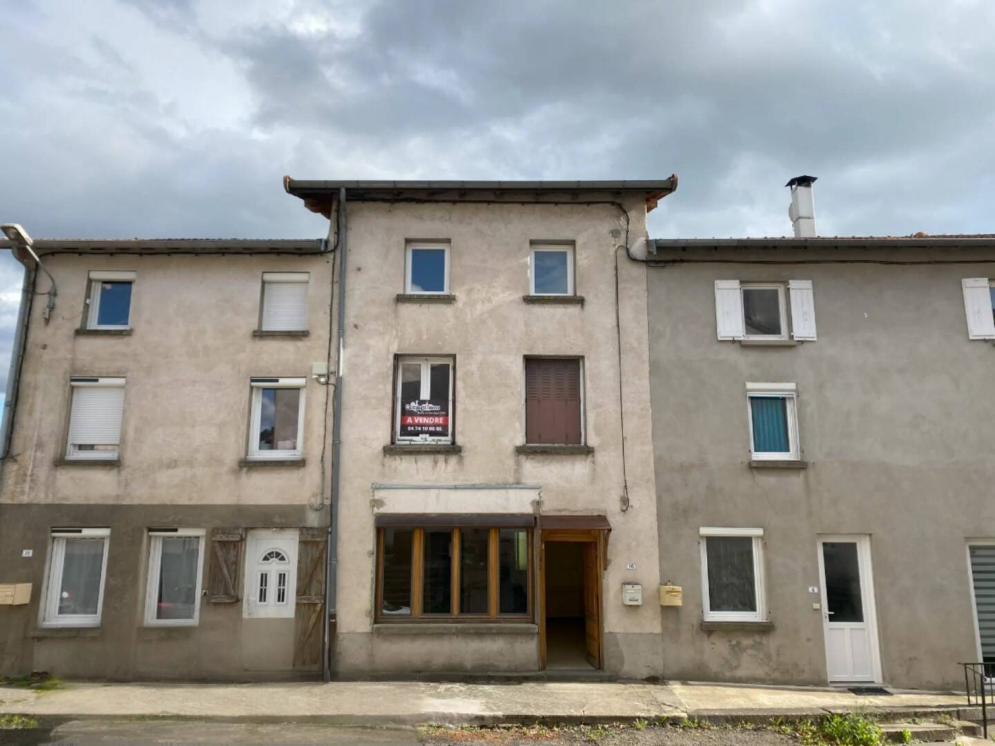 Maison 4 pièces 110 m² · à Saint-Cyr-de-Valorges · 110 m² · 55 000 €