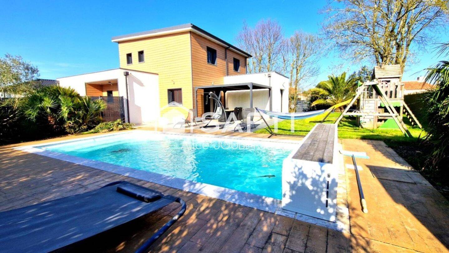 Maison 6 pièces 125 m² · à Grosbreuil · 125 m² · 512 050 €