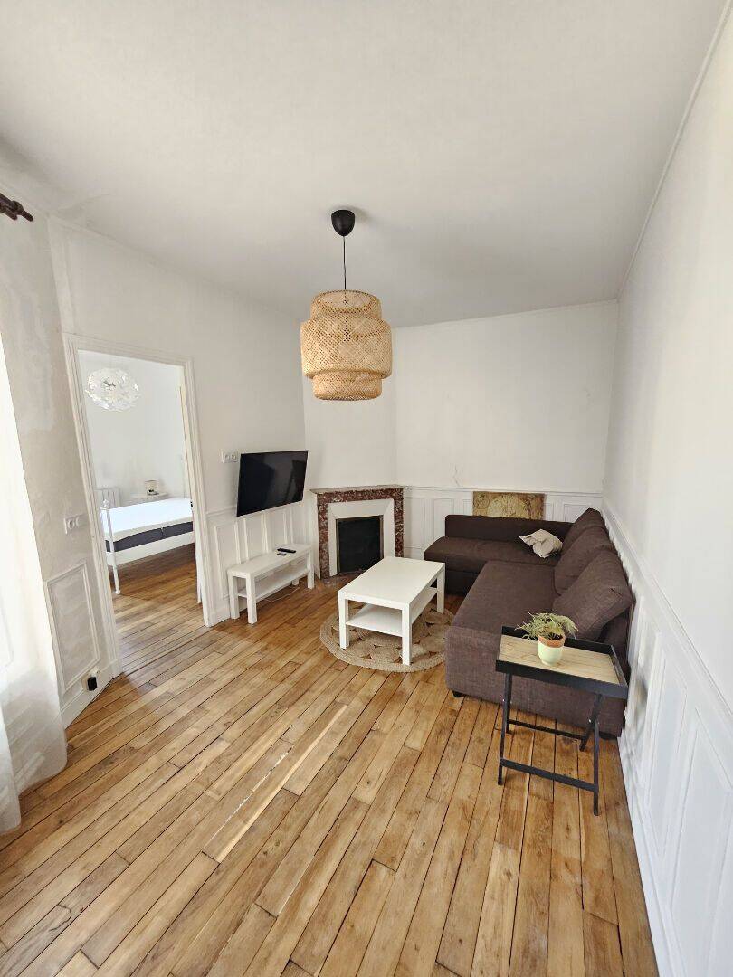 Appartement 2 pièces 43 m² · à Aubervilliers · 43 m² · 985 €