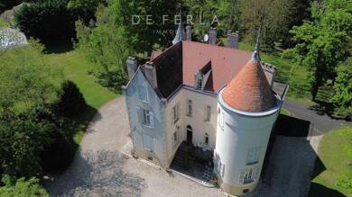 Château à vendre 1 990 000 € 11 pièces 8 chambres 800 m² 32 000 m² de terrain Saint-Julien-de-Coppel 63160