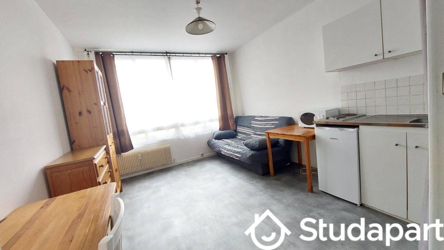 Appartement 1 pièce 16 m² · à Chartres · 16 m² · 410 €