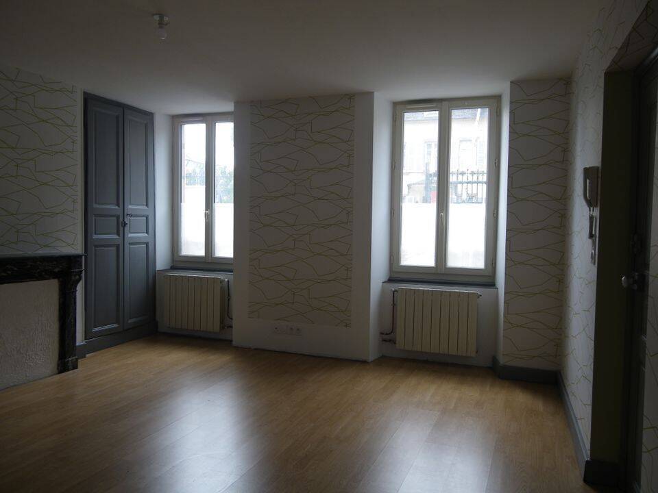 Appartement 2 pièces 50 m² · à Moulins · 50 m² · 420 €/mois