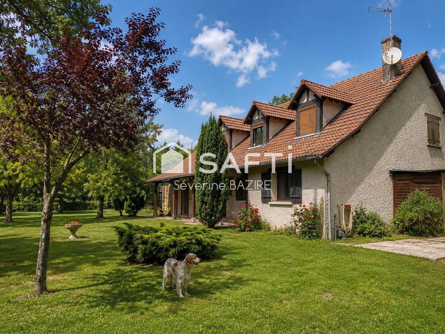 Maison 8 pièces 210 m² · à Thevet-Saint-Julien · 210 m² · 275 000 €