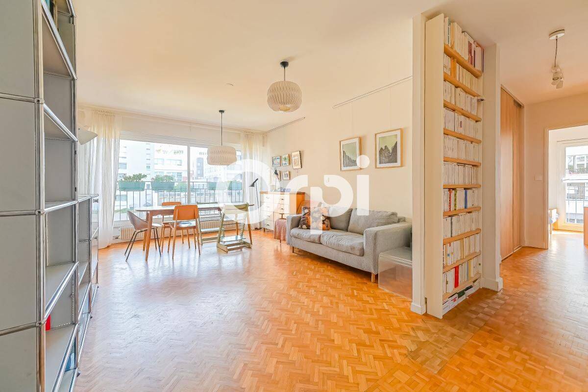 Appartement 3 pièces 76 m² · à Paris 11ème Arrondissement · 76 m² · 734 000 €