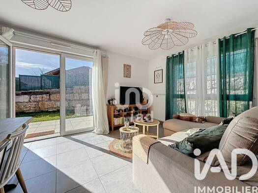 Duplex à vendre 418 000 € 4 pièces 3 chambres 89 m² RDC/1 Sillingy 74330