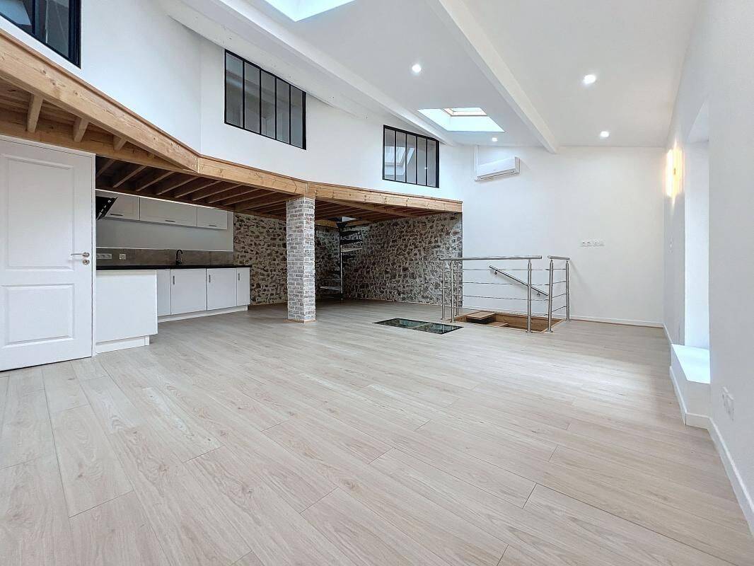 Maison 5 pièces 102 m² · à Fréjus · 102 m² · 359 000 €