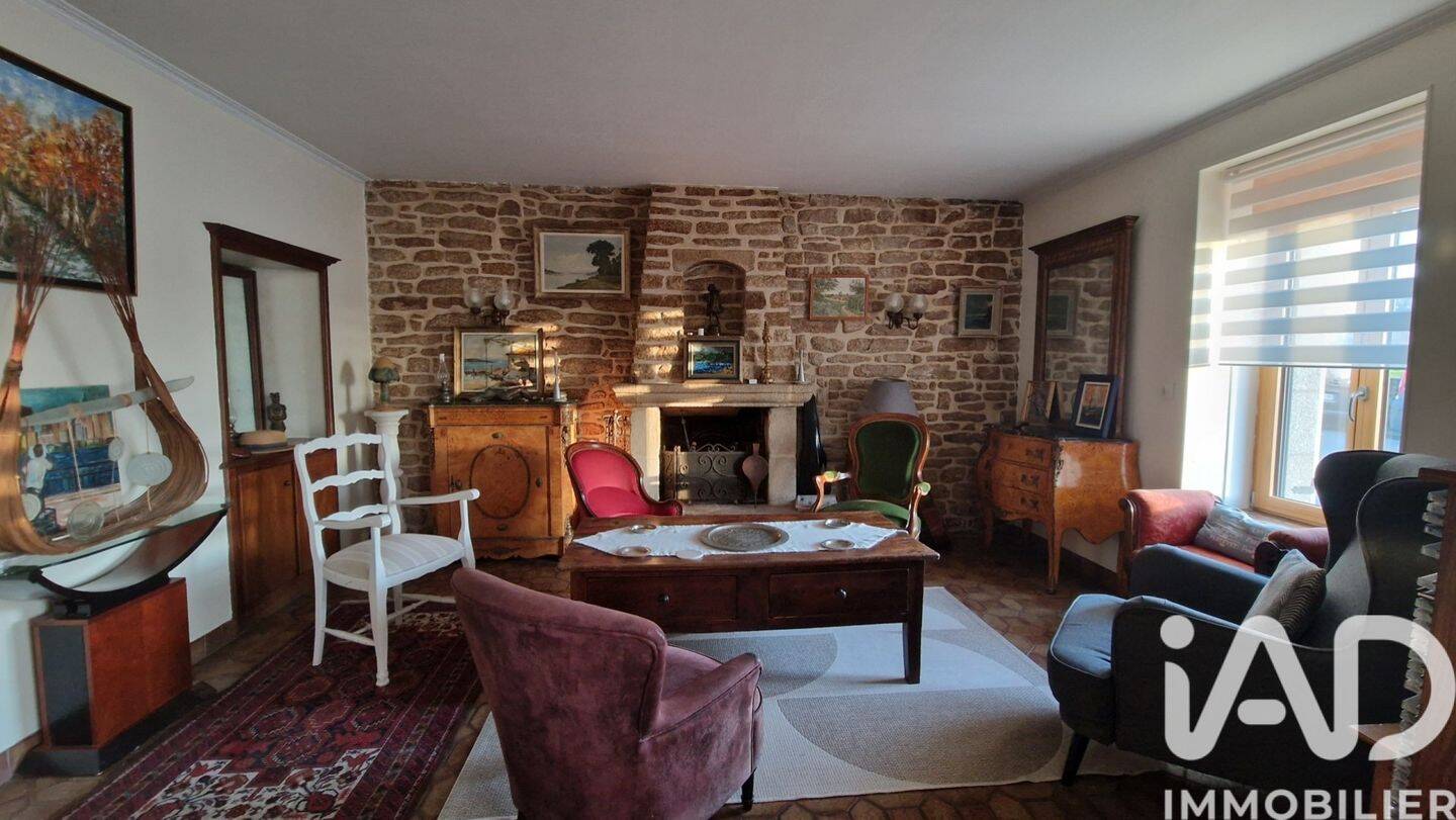 Maison 6 pièces 160 m² · à Scaër · 160,3 m² · 234 000 €
