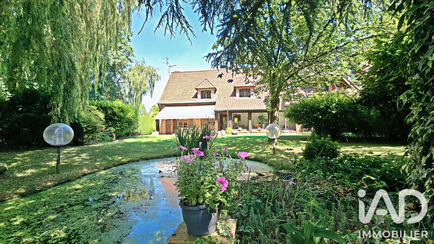 Maison 10 pièces 220 m² · à Fournes-en-Weppes · 220 m² · 720 000 €