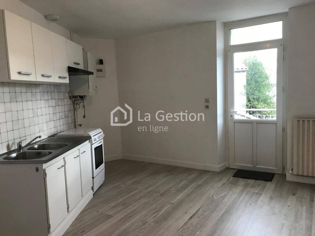 Appartement 3 pièces 72 m² · à Ribérac · 72 m² · 510 €