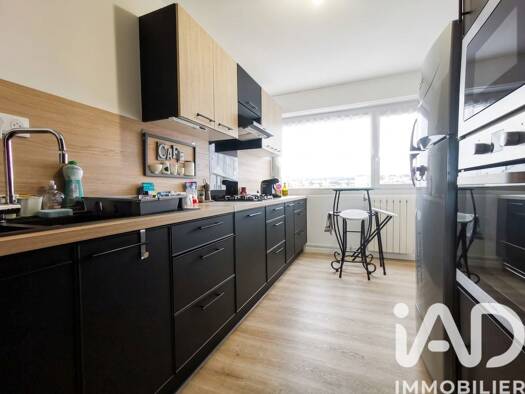 Appartement à vendre 173 000 € 4 pièces 2 chambres 87 m² Étage 2/4 Saint André d'Ornay-Pont Morineau La Roche-sur-Yon 85000