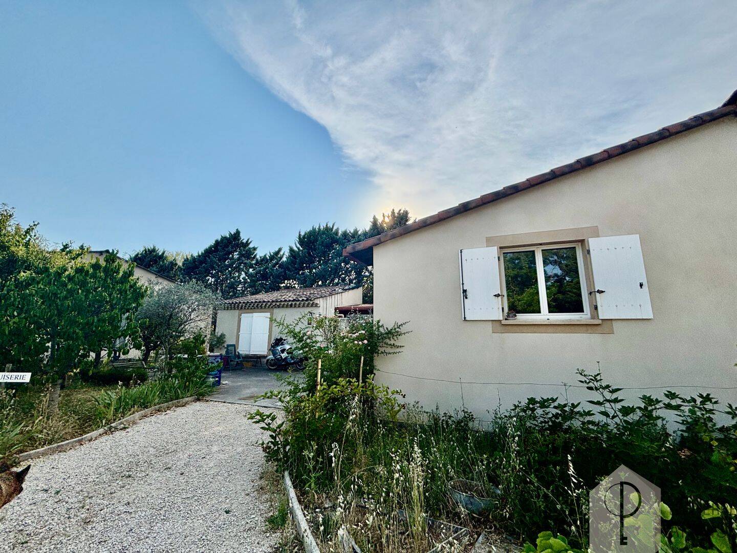 Maison 2 pièces 91 m² · à Le Puy-Sainte-Réparade · 90,7 m² · 1 100 €