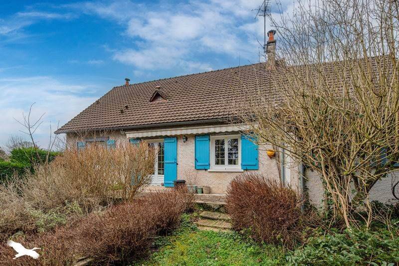 Maison 4 pièces 107 m² · à Neuillé-le-Lierre · 107,3 m² · 254 880 €