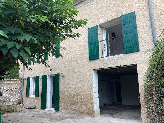 Maison 4 pièces 113 m² · à Carpentras · 113 m² · 885 €