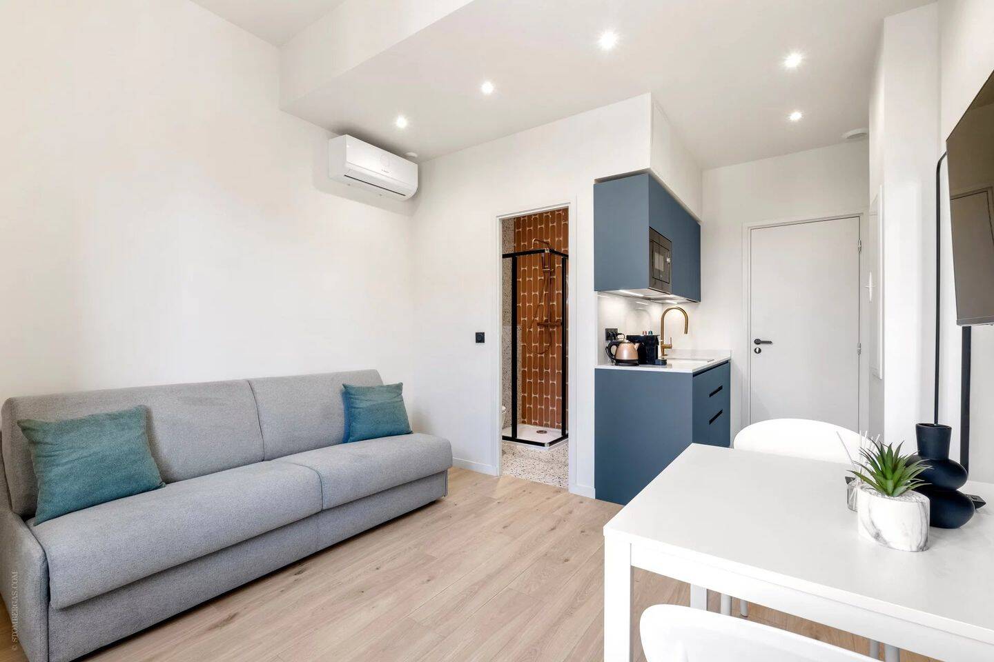 Appartement 1 pièce 15 m² · à Nice · 15,3 m² · 870 €