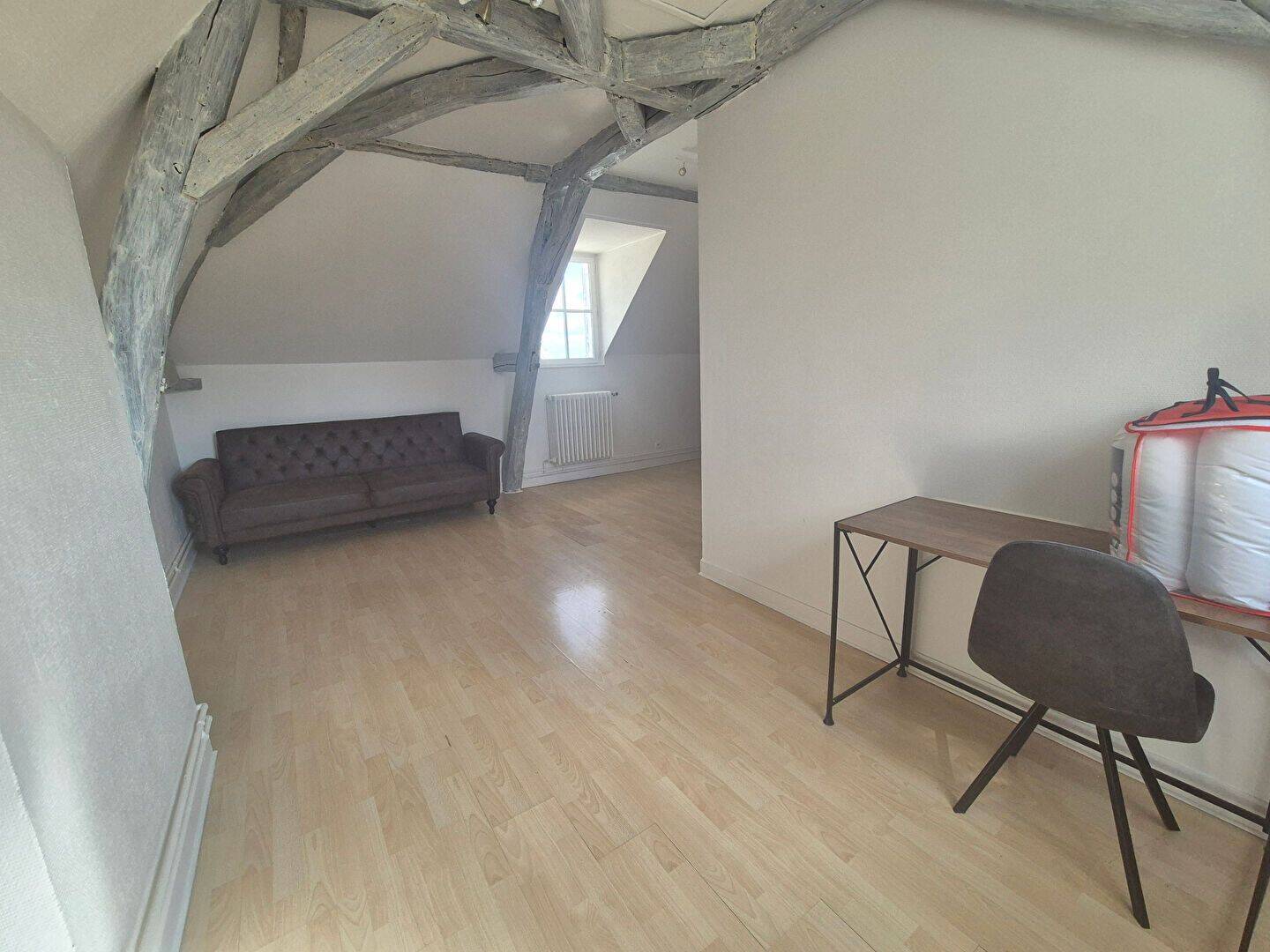 Appartement 2 pièces 40 m² · à Auxerre · 40 m² · 595 €/mois