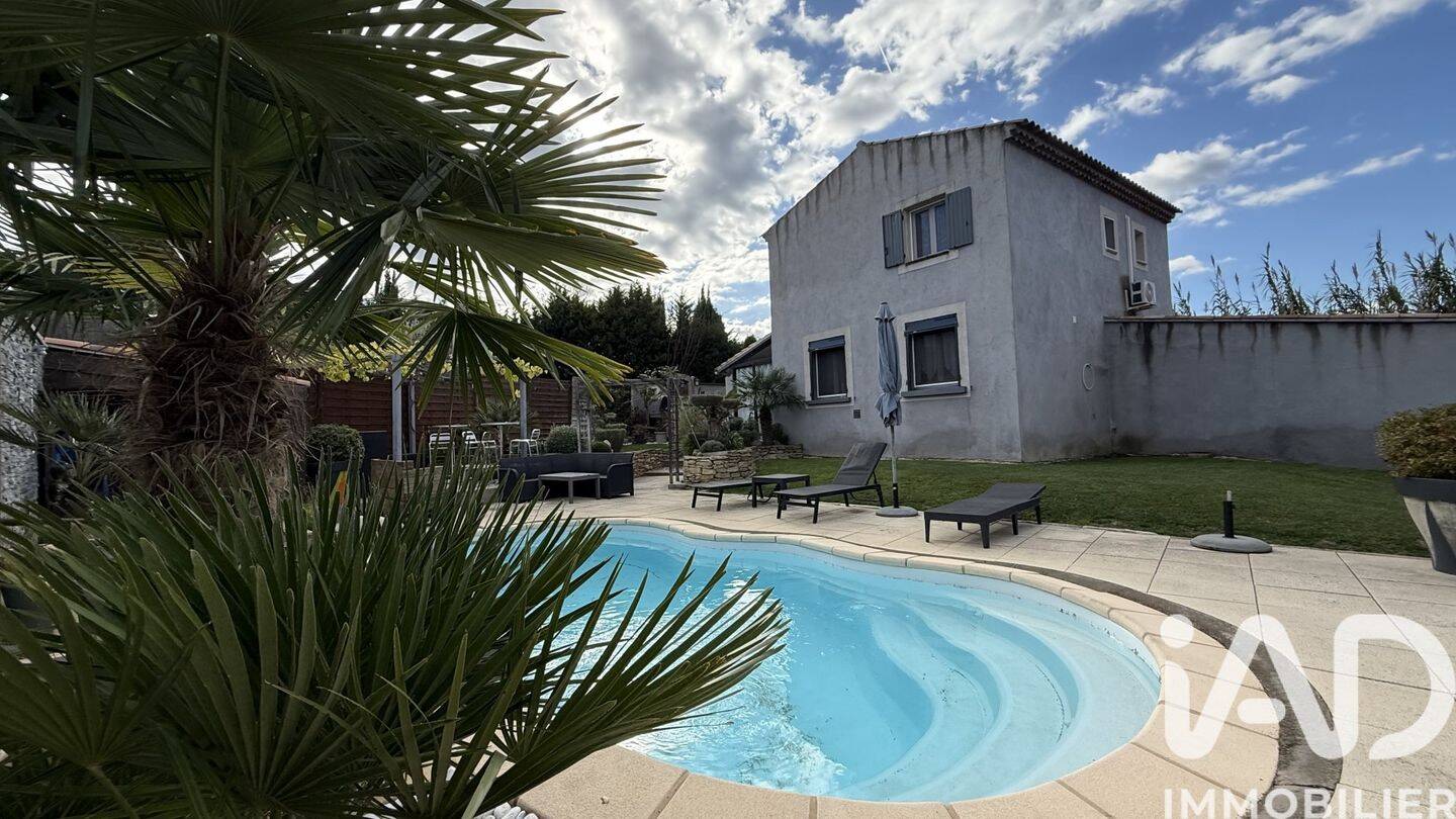 Maison 4 pièces 90 m² · à Lagnes · 90 m² · 393 000 €
