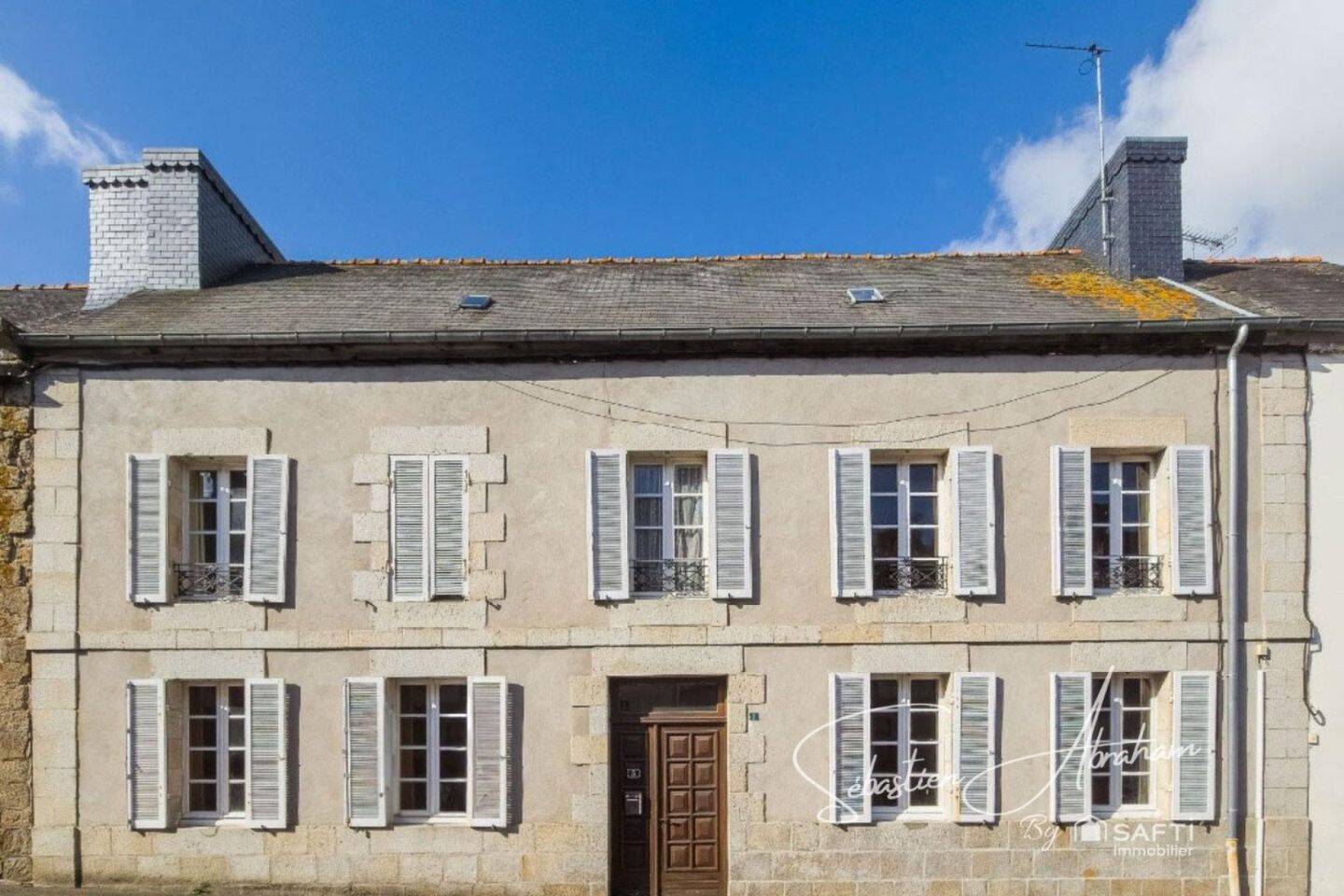 Maison 3 pièces 105 m² · à Le Vieux-Marché · 105 m² · 135 000 €