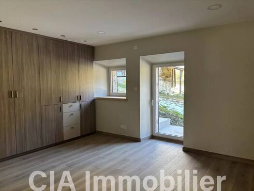 Appartement à louer - Première occupation 1 380 € 4 pièces 3 chambres 113,2 m² RDC Glières-Val-de-Borne 74130