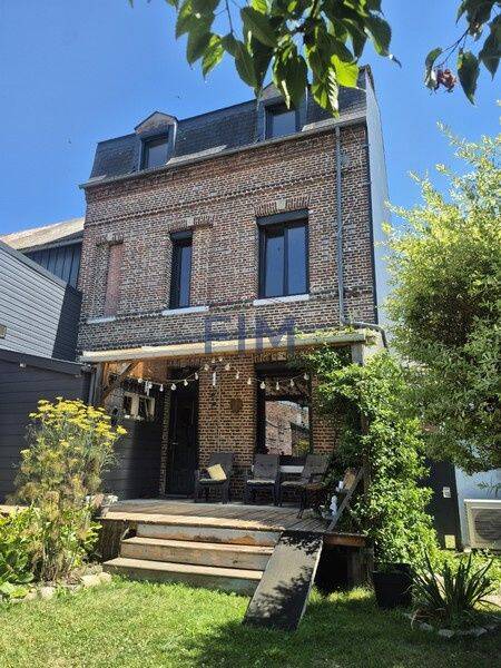 Maison 8 pièces 163 m² · à Neufchâtel-en-Bray · 162,5 m² · 283 000 €