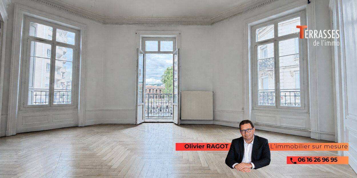 Appartement 4 pièces 101 m² · à Saint-Étienne · 100,8 m² · 165 000 €