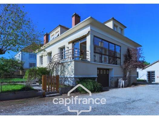 Maison à vendre 235 000 € 4 pièces 3 chambres 90 m² 733 m² de terrain Gourdon 46300