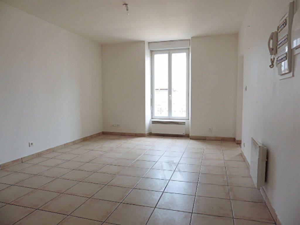 Appartement 3 pièces 70 m² · à Sévérac d'Aveyron · 70 m² · 491 €
