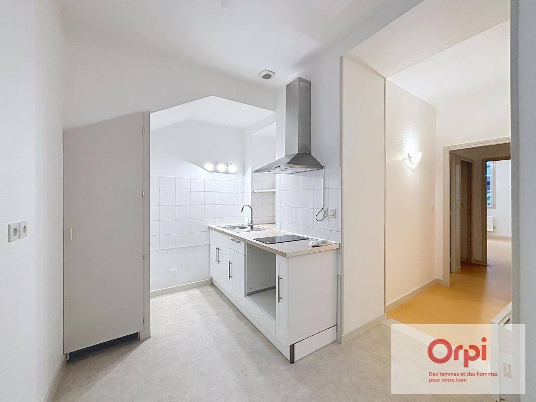Appartement 2 pièces 55 m² · à Montluçon · 55 m² · 370 €