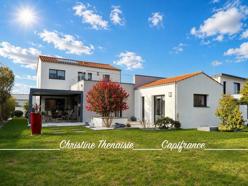 Maison 6 pièces 187 m² · à Saint-Gilles-Croix-de-Vie · 187 m² · 865 000 €